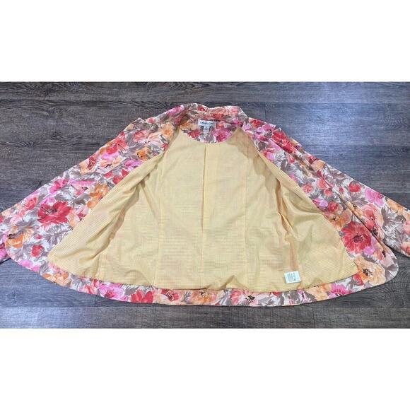 Coldwater Creek Women’s Casual Light Floral Button Up Jacket Size 6P - Picture 6 of 9